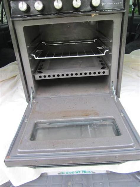 magic chef gas stove camper